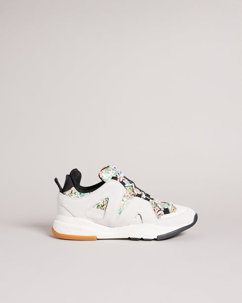 <P>Flirty Texture Ghillie Trainer</P>